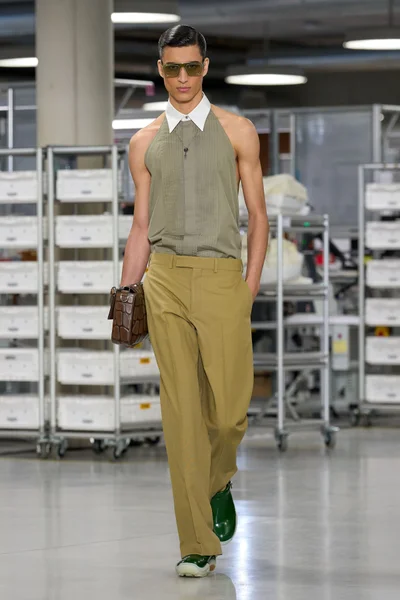 Look 42